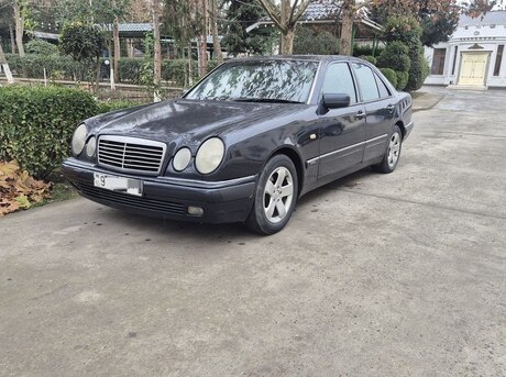 Mercedes E 220 1999