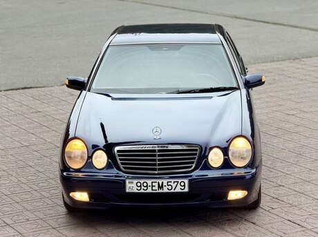 Mercedes E 220 2000