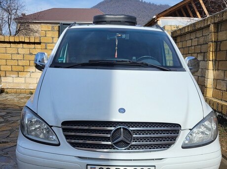 Mercedes  2009