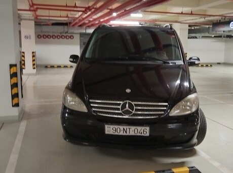 Mercedes Viano 2009