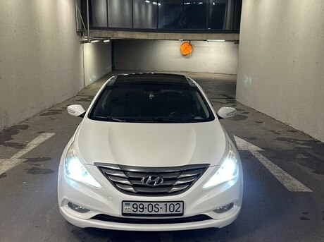Hyundai Sonata 2010
