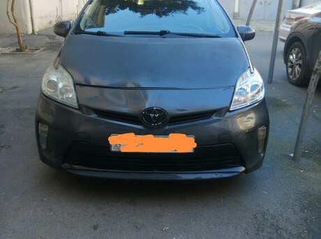 Toyota Prius 2012