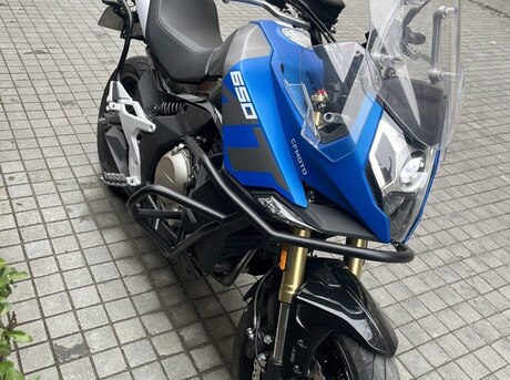 CFMOTO 650 MT