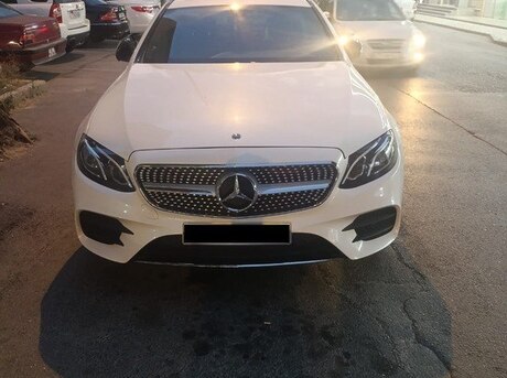 Mercedes E 300 4MATIC