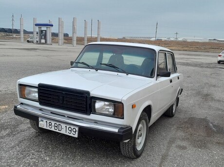 LADA (VAZ) 2107 2000