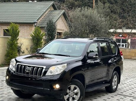Toyota Land Cruiser Prado 2013