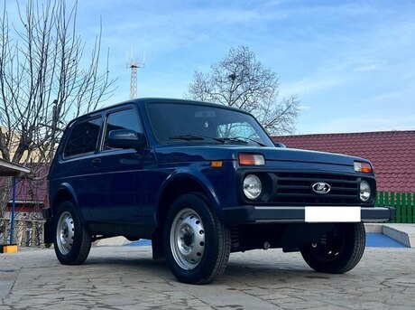 LADA (VAZ) Niva 2013