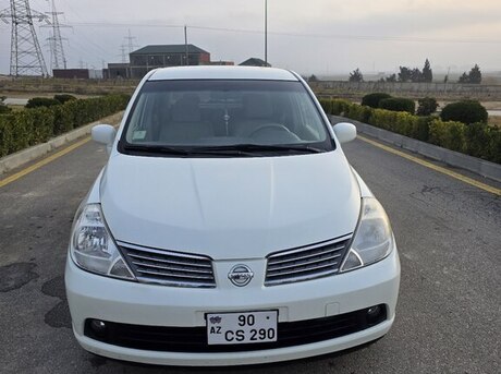 Nissan Tiida 2008