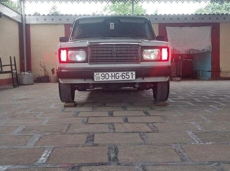 LADA (VAZ) 2107 2010