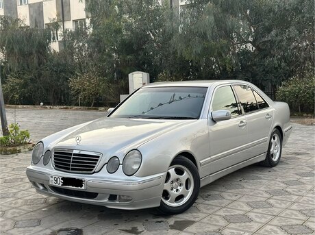 Mercedes E 220 2001