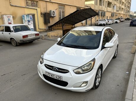 Hyundai Accent 2011