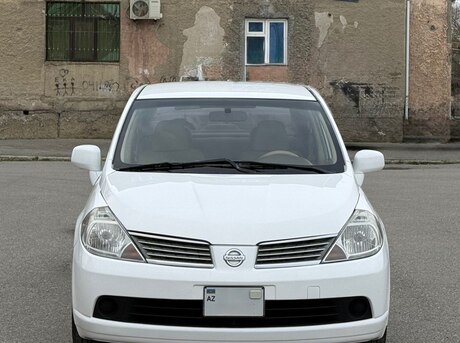 Nissan Tiida 2007