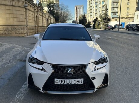 Lexus IS 200t