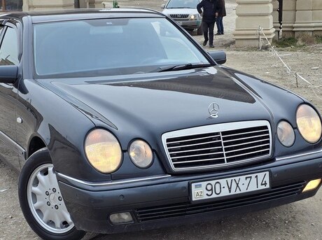 Mercedes E 240 1999