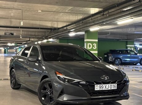 Hyundai Elantra 2023