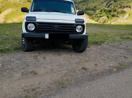 LADA (VAZ) Niva 2016