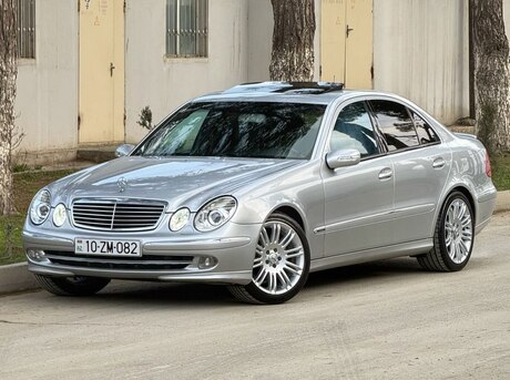 Mercedes E 240 2002