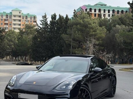 Porsche Panamera GTS