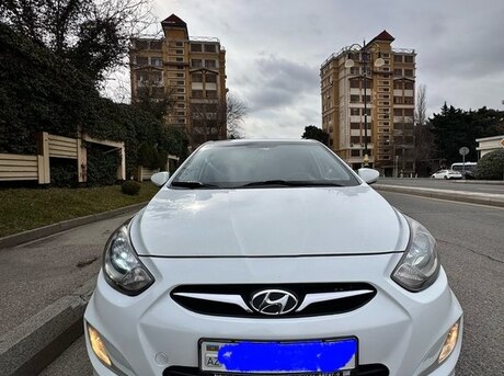 Hyundai Accent 2012