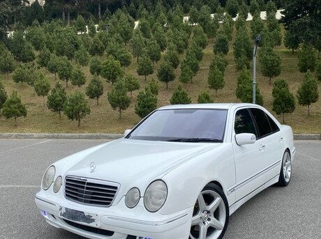 Mercedes E 240 2000