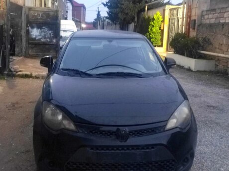MG 3 2011