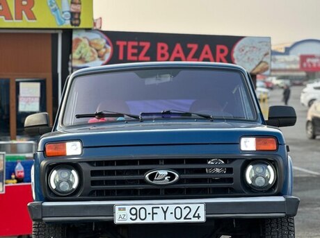 LADA (VAZ) Niva 2015