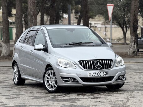 Mercedes B 180 2010