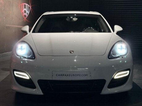 Porsche Panamera GTS