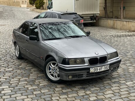 BMW 320 1995