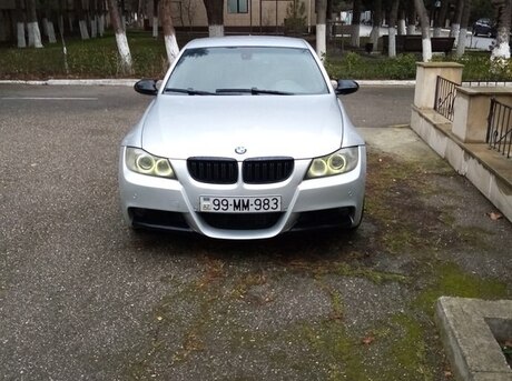 BMW 320 2005