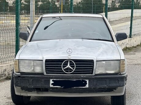 Mercedes 190 1989