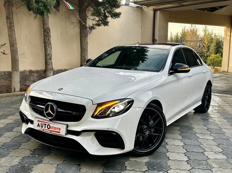 Mercedes E 200
