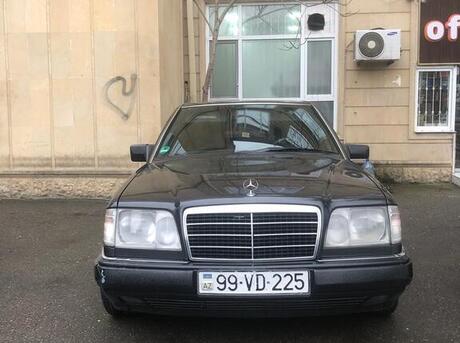 Mercedes 220 E 1994