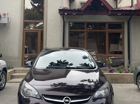 Opel Astra 2015