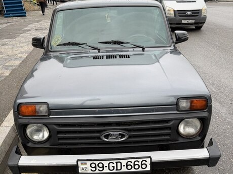 LADA (VAZ) Niva 2016