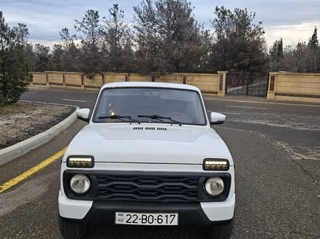 LADA (VAZ) Niva 2013