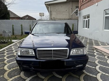 Mercedes C 220