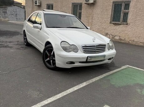 Mercedes C 240