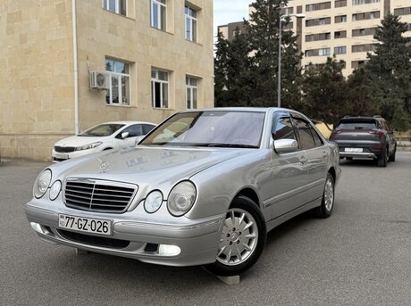 Mercedes E 220