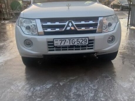 Mitsubishi Pajero 2012