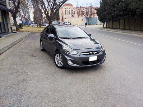 Hyundai Accent
