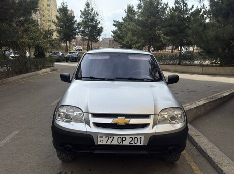 Chevrolet Niva 2012
