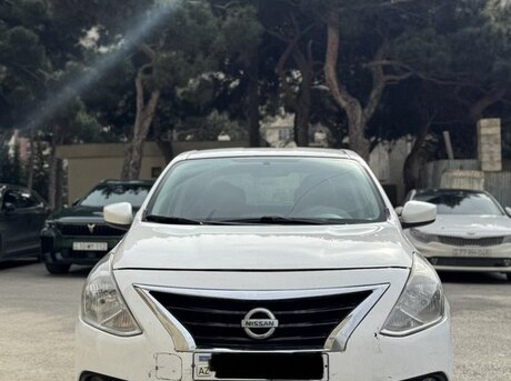 Nissan Versa