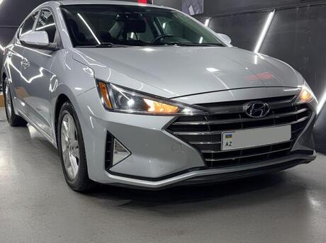 Hyundai Elantra 2019