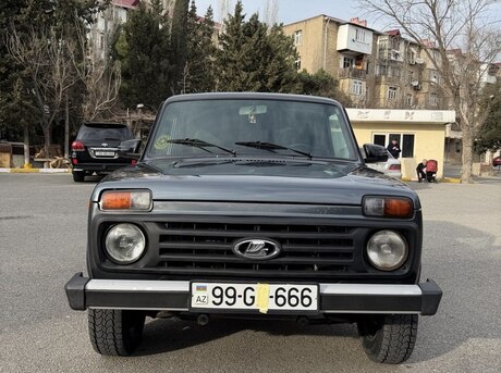 LADA (VAZ) Niva 2016