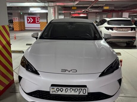 BYD Seal 05