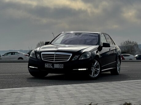 Mercedes E 200