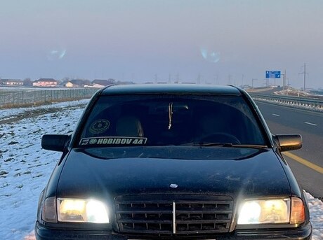 Mercedes C 180