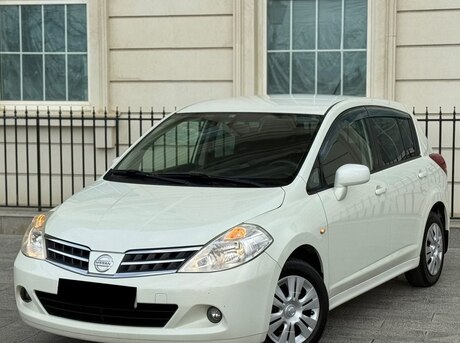 Nissan Tiida 2011