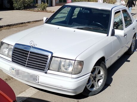 Mercedes 230 E 1990